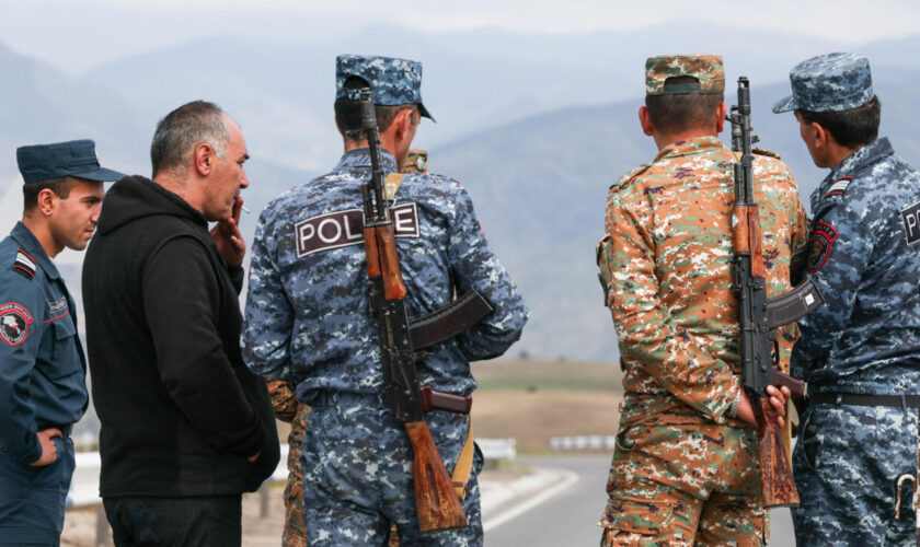 Haut-Karabakh : les séparatistes arméniens négocient le retrait de leurs troupes avec l'Azerbaïdjan