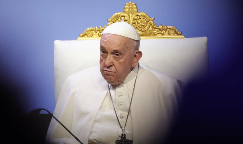 A Marseille, le pape François appelle à une « responsabilité européenne » face aux migrants, qui « n’envahissent pas » l’Europe