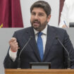 López Miras ofrece a Vox entrar en el gobierno de Murcia para evitar la repetición electoral