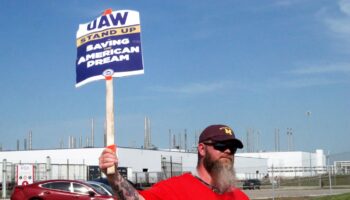 UAW widens strike against GM and Stellantis but not Ford