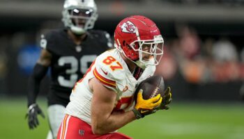 Chiefs' Travis Kelce makes franchise history in win over Raiders