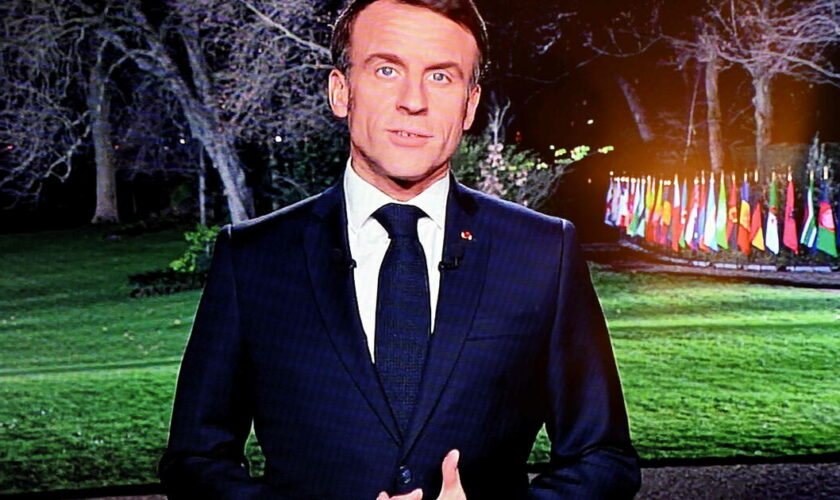 Vœux d’Emmanuel Macron : «Rendre la France plus forte et plus juste, tel est le cap»
