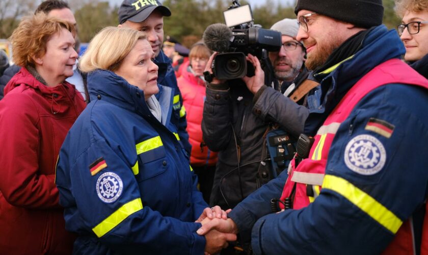 Hochwasser: Faeser verspricht mehr Hilfe für Hochwassergebiete in Niedersachsen
