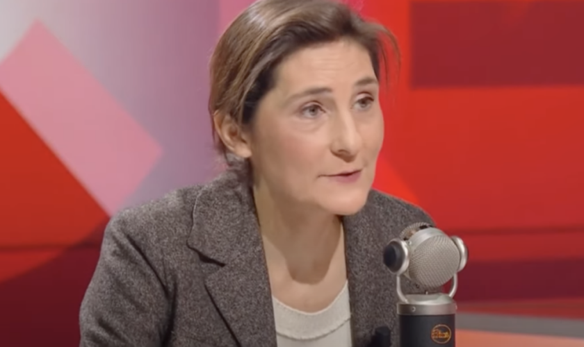 Amélie Oudéa-Castéra « Comme beaucoup de Français, je suis obligée de cumuler plusieurs boulots pour m’en sortir »
