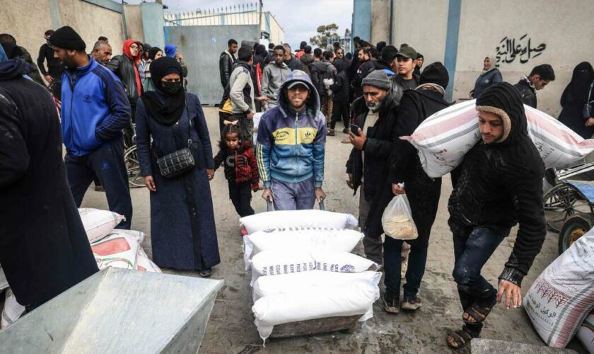 A Gaza, la population « meurt de faim », alerte un responsable de l’OMS