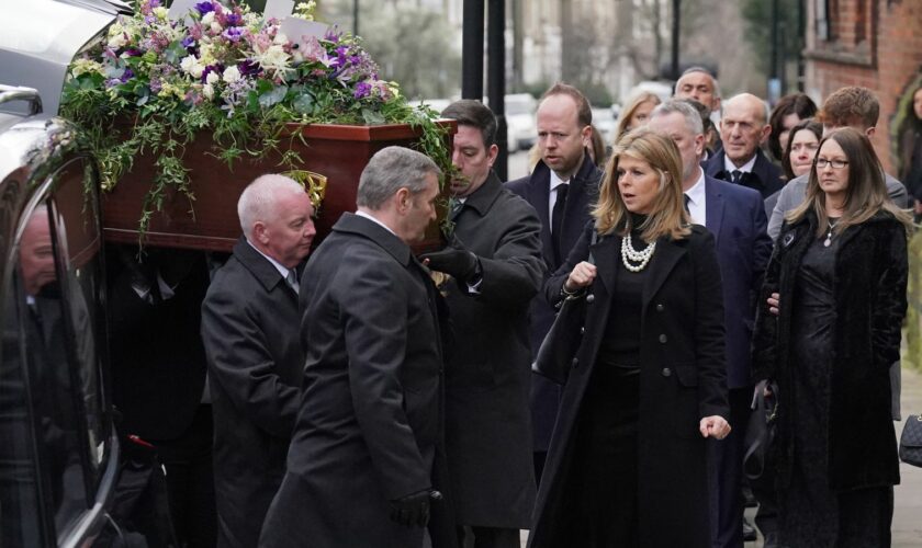 Tony Blair and Elton John attend funeral of Kate Garraway's husband Derek Draper