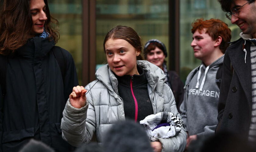 Les poursuites contre Greta Thunberg abandonnées à son procès pour trouble à l’ordre public