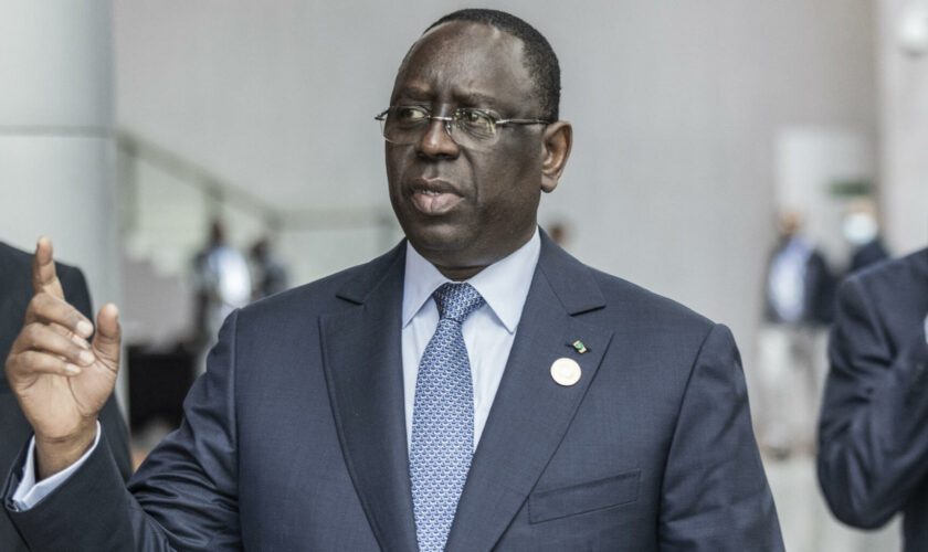 Au Sénégal, le report de l’élection présidentielle à une date inconnue inquiète jusqu’en France