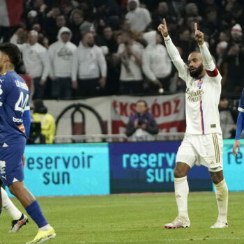 OL - OM : Lacazette offre trois points précieux à Lyon face à Marseille, le résumé du match