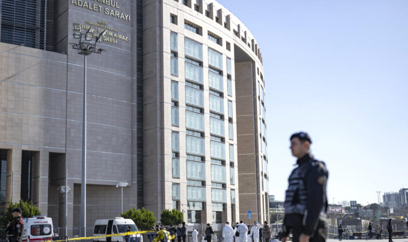 En Turquie, le palais de justice d'Istanbul visé par une attaque "terroriste"