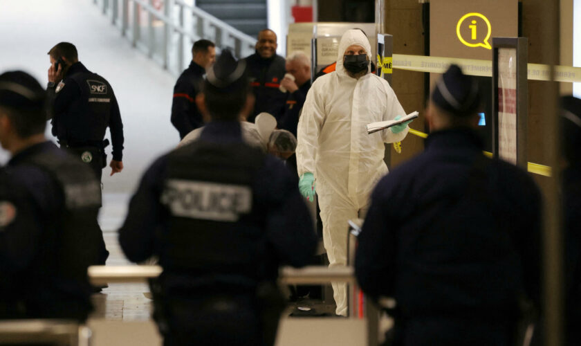 Attaque à la gare de Lyon à Paris : le suspect mis en examen pour tentatives d’assassinats aggravées