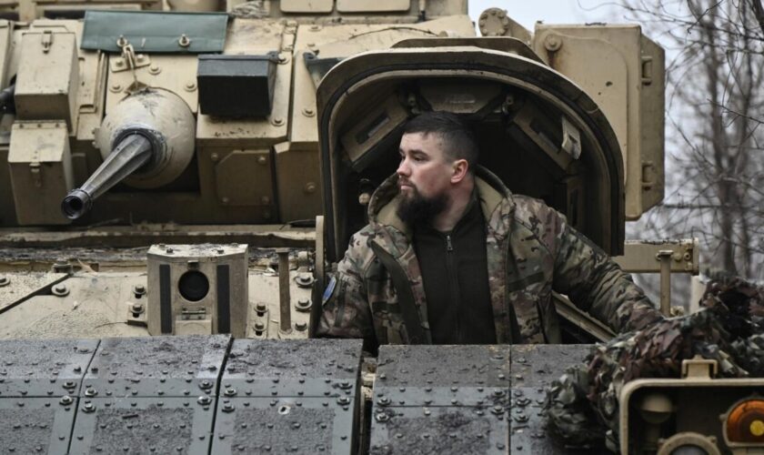 Sous la pression de l'armée russe, l'Ukraine envoie des renforts dans "l'enfer d'Avdiïvka"