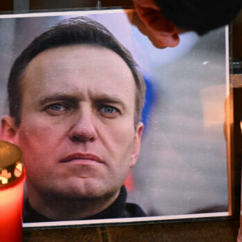 Russie : la famille d’Alexeï Navalny réclame la remise du corps emporté par des « enquêteurs »