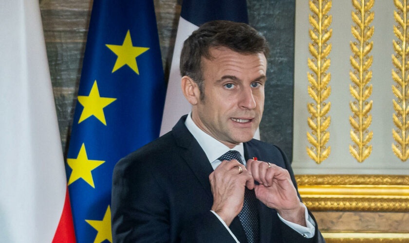« Arc républicain » : Emmanuel Macron démontre (encore) le flou qui entoure l’expression