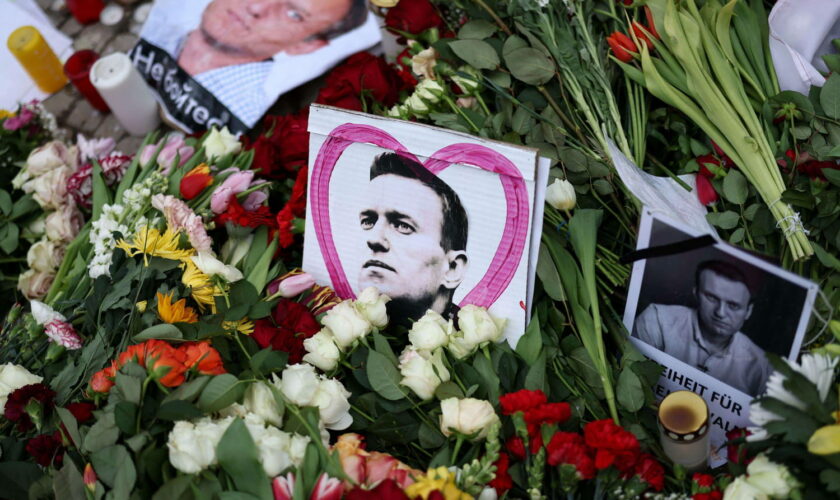 Mort d'Alexeï Navalny, en direct : les "mensonges" sur le corps dénoncés par la famille