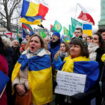 Deux ans de la guerre en Ukraine : des milliers de personnes manifestent en France