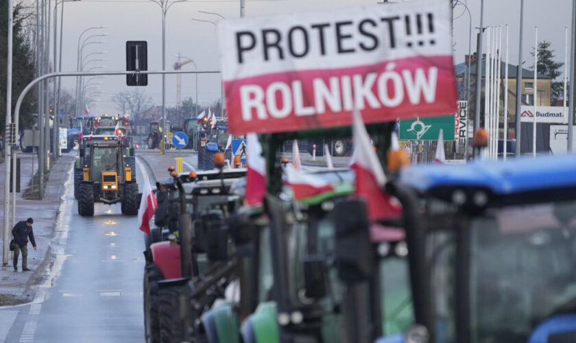 Un important poste frontalier entre la Pologne et l'Allemagne bloqué par des fermiers polonais