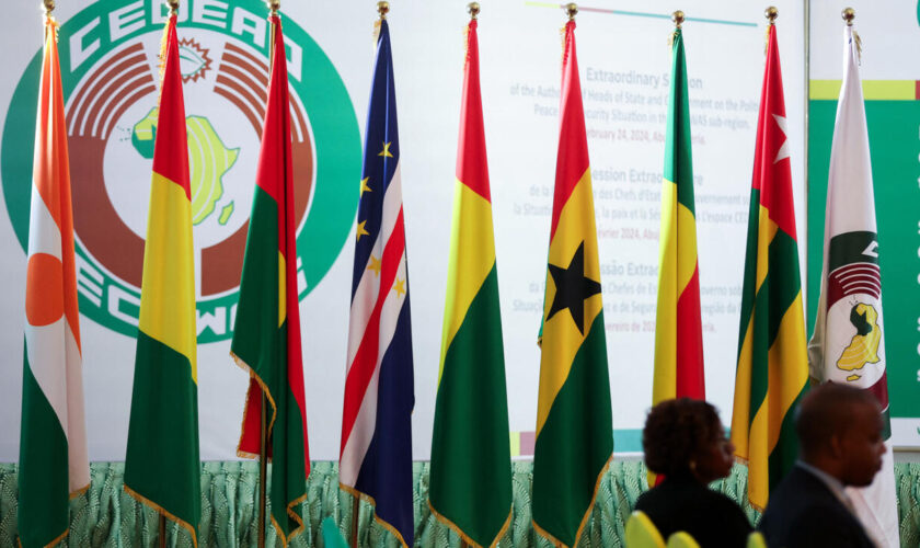 La Cédéao lève des sanctions économiques contre la Guinée et le Mali