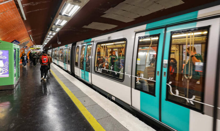 Les métros parisiens ne s’arrêteront plus en cas de malaise voyageur, le principal syndicat de la RATP désapprouve