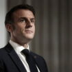"Il est en permanence sous substance" : Emmanuel Macron en prend pour son grade après ses propos sur l'Ukraine