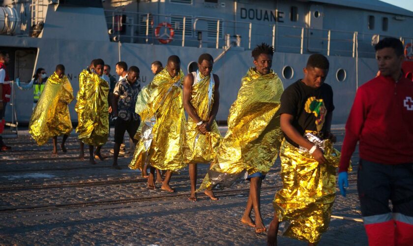 Europäische Union: Frontex schützt Migranten im Mittelmeer laut Bericht nicht ausreichend