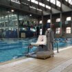 Diez intoxicados leves por exceso de cloro en la piscina de Daoiz y Velarde de Madrid