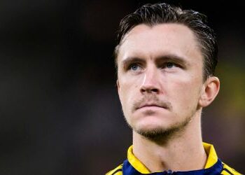 Fußball: Schwedischer Profi Kristoffer Olsson muss wegen Hirnerkrankung künstlich beatmet werden