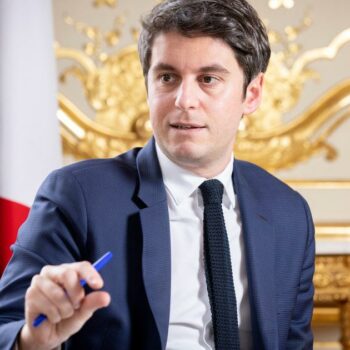Gabriel Attal au Figaro: «Je suis prêt à un débat sur l’agriculture avec Marine Le Pen»