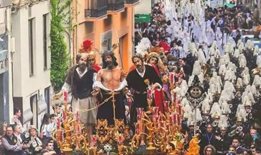 Horarios e itinerarios de la Semana Santa de Granada 2024