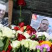 Blumen zum Gedenken an Nawalny in Moskau