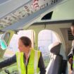 Pilote, mécanicienne : ces collégiennes et lycéennes découvrent les métiers de l’aéronautique à Roissy