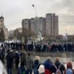 Les obsèques d’Alexeï Navalny réunissent des centaines de Russes à Moscou pour un dernier hommage