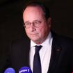 L'ancien président François Hollande fait une déclaration à la presse après son entretien avec le président Emmanuel Macron à l'Elysée, le 6 mars 2024 à Paris