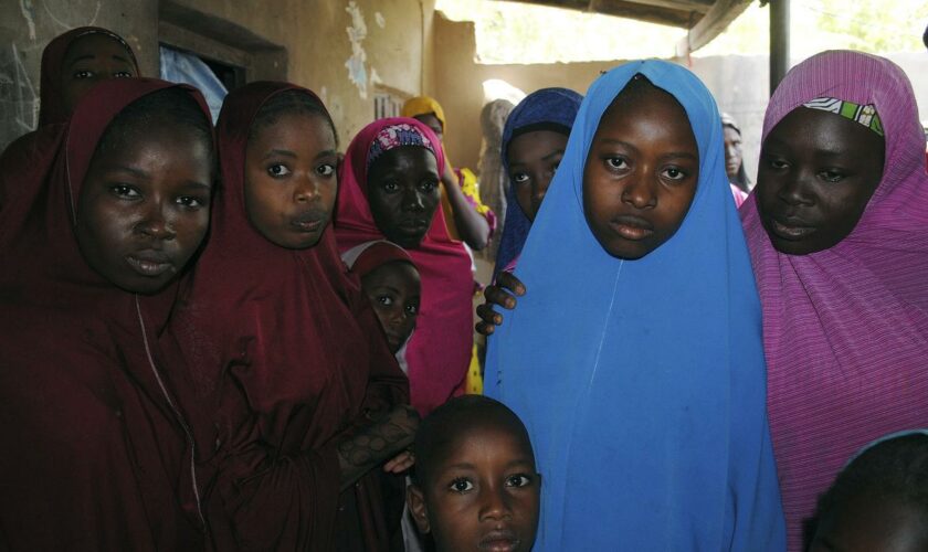 Nigeria: Bewaffnete Angreifer entführen mehr als 200 Kinder aus Grundschule