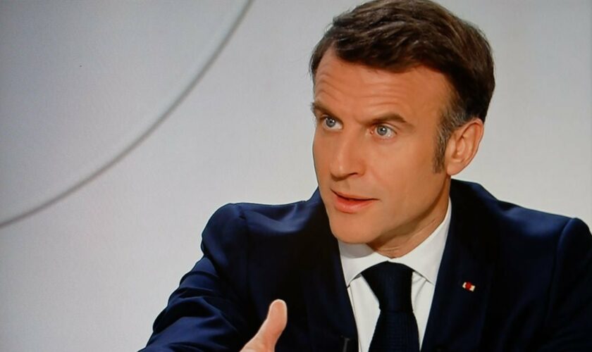 Emmanuel Macron aux 20 heures de TF1 et France 2, jeudi 14 mars 2024.