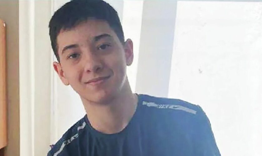 Hero teen saves over 100 people in deadly Moscow terror attack: video