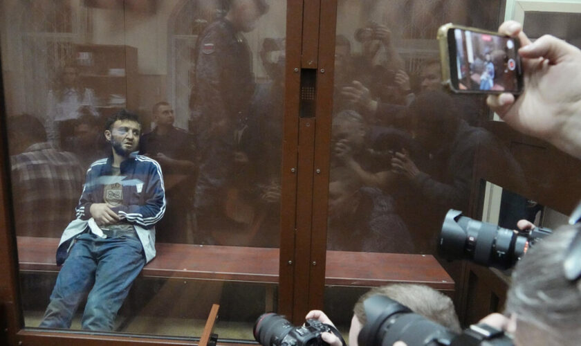 Attaque de Moscou : quatre assaillants présumés inculpés et placés en détention provisoire