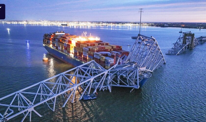 Containerschiff rammt Brücke: US-Behörden gehen von sechs Toten aus