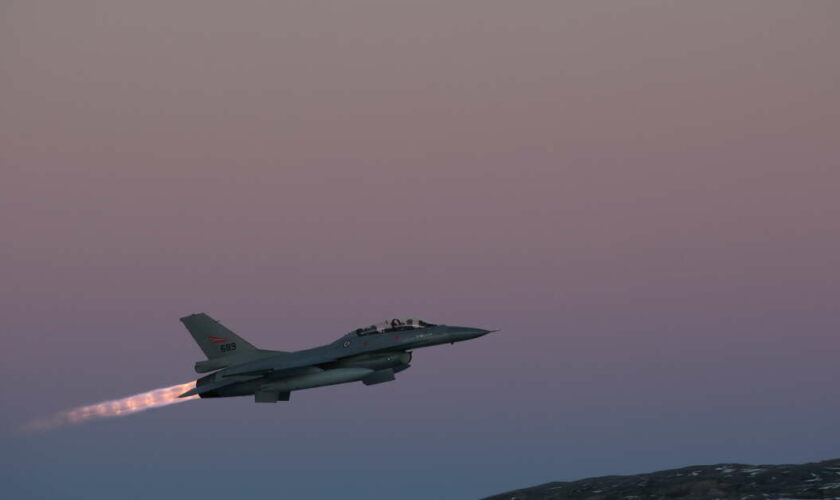 Où seront stationnés les F-16 livrés à l’Ukraine ?