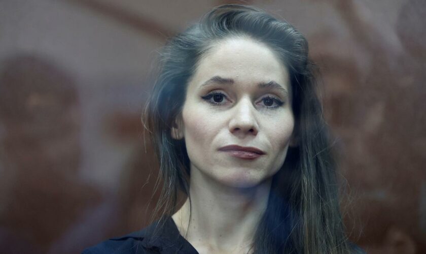 Russland: Russische Journalistin muss wegen kritischer Berichterstattung in Haft