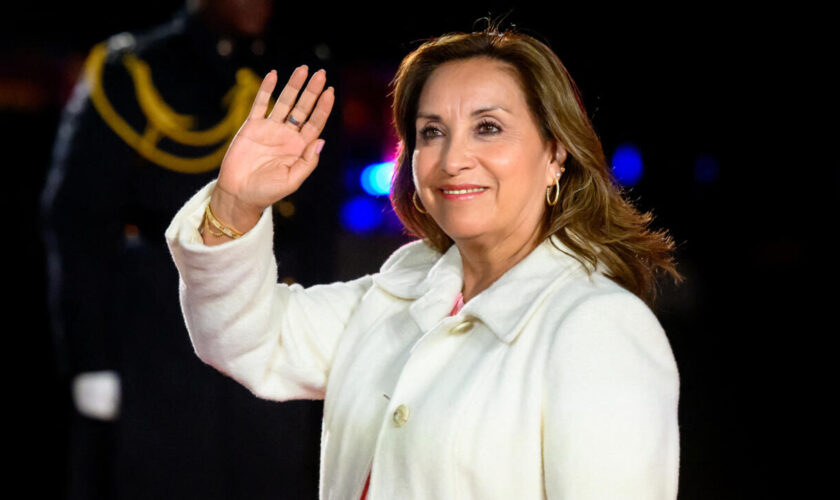 La présidente péruvienne sommée de présenter à la justice les Rolex en sa possession
