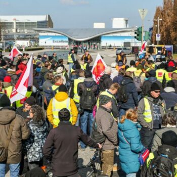 Germany: Verdi union calls more airport strikes on Thursday
