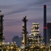 Germany tells Rosneft 'find buyer or lose refinery'
