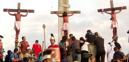 Katholische Kirche: Leiden Jesu nachgestellt - Kreuzgang-Inszenierungen in Lateinamerika