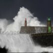Mueren dos personas al caer al mar y ser arrastradas por las olas en Asturias