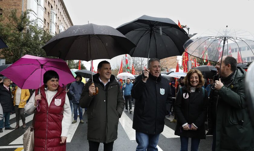 Otegi viste a EH Bildu de  "partido de gobierno" para desbancar al PNV