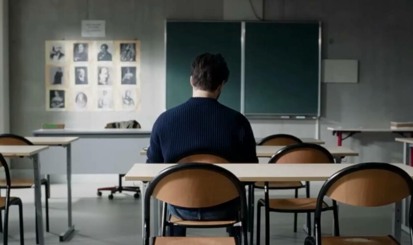 «Pas de vagues», «La salle des profs»: quand le cinéma filme l'école en crise