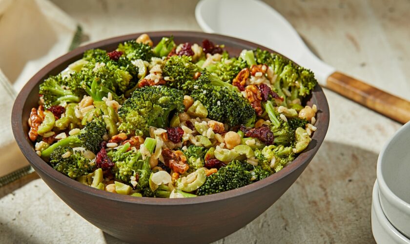 This warm broccoli grain salad might turn vegetable skeptics into fans