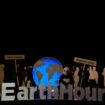 WWF-Aktivisten zur Earth Hour vor Brandenburger Tor