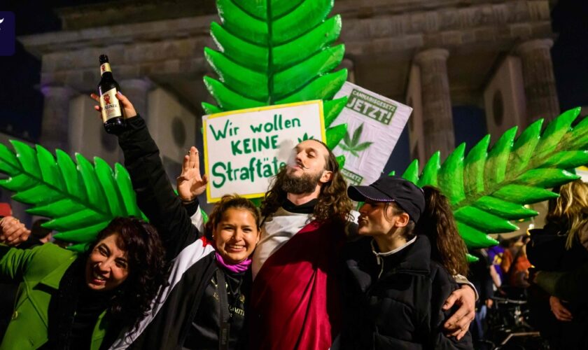 Kiffen vor dem Brandenburger Tor: „Müssen uns nicht mehr verstecken“